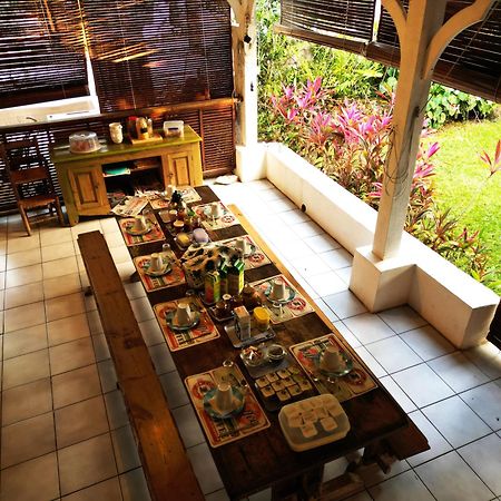 Le Medinilla Bed and Breakfast Bras-Panon Εξωτερικό φωτογραφία