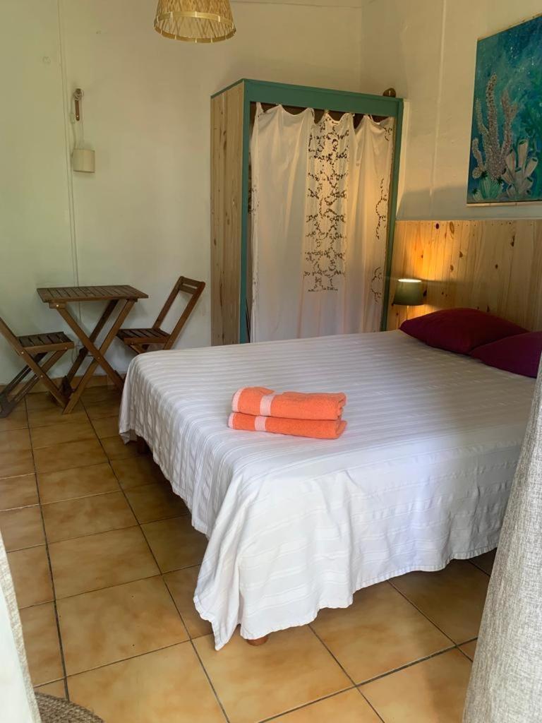 Le Medinilla Bed and Breakfast Bras-Panon Εξωτερικό φωτογραφία