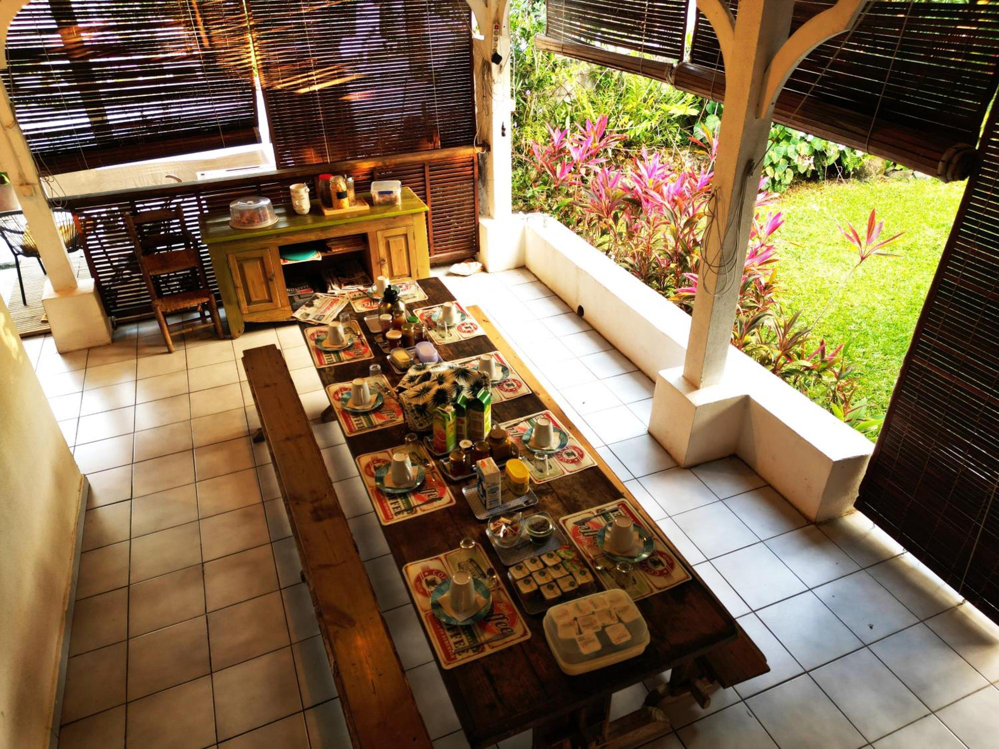 Le Medinilla Bed and Breakfast Bras-Panon Εξωτερικό φωτογραφία
